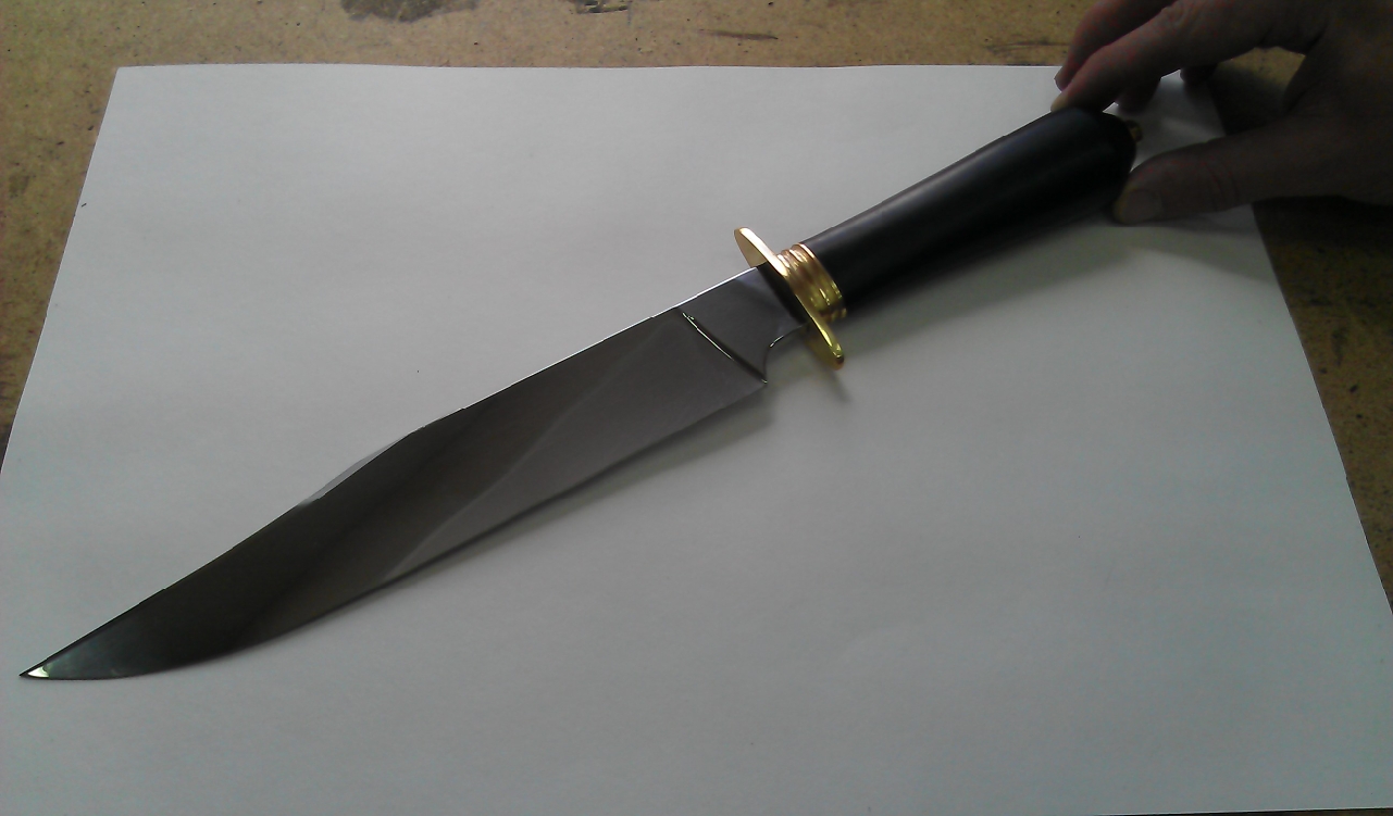 нож охотничий Боуи рукоять граб