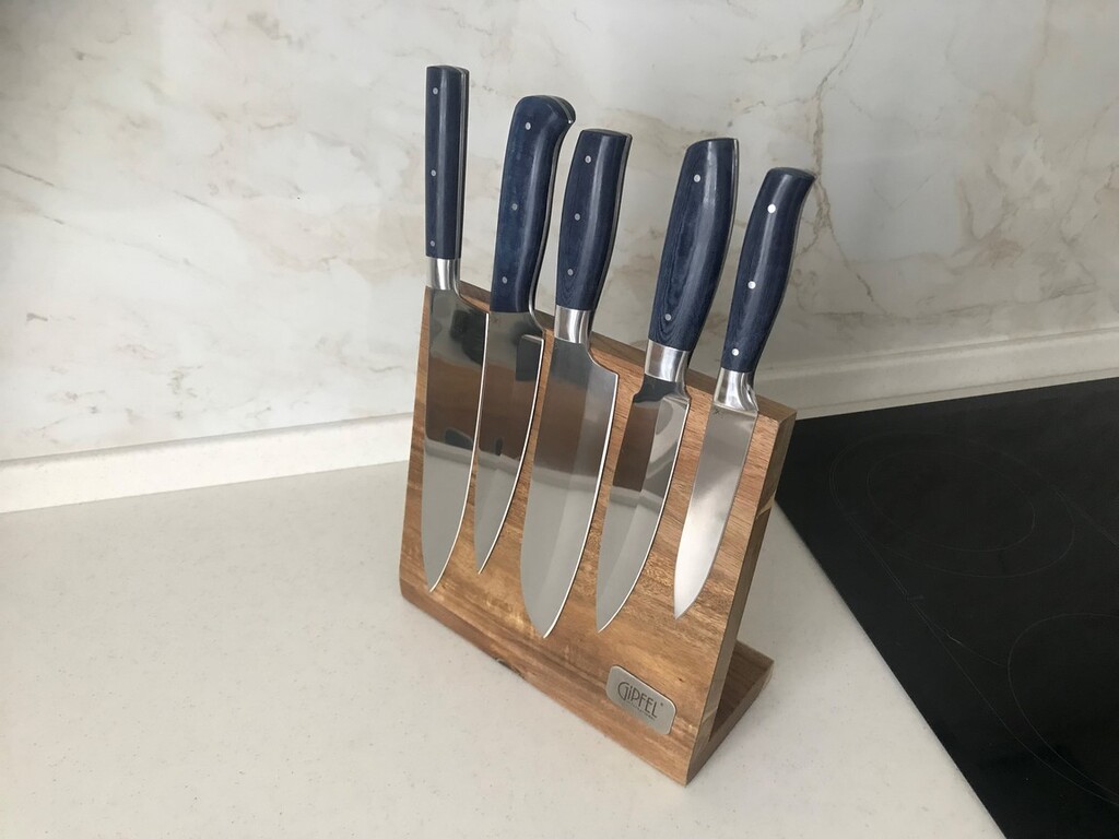  кухонных ножей (5 предметов).